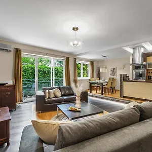 90m2 Prestige - Parking & Jacuzzi & Aircon By Rentujemy Apartament Warszawa